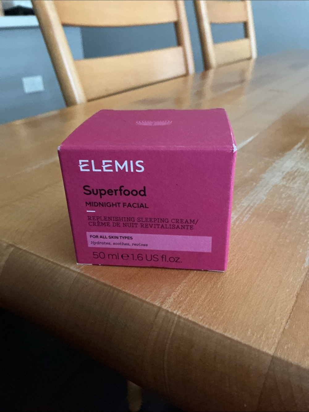 Elemis Superfood Midnight Facial - Picture 2 of 4